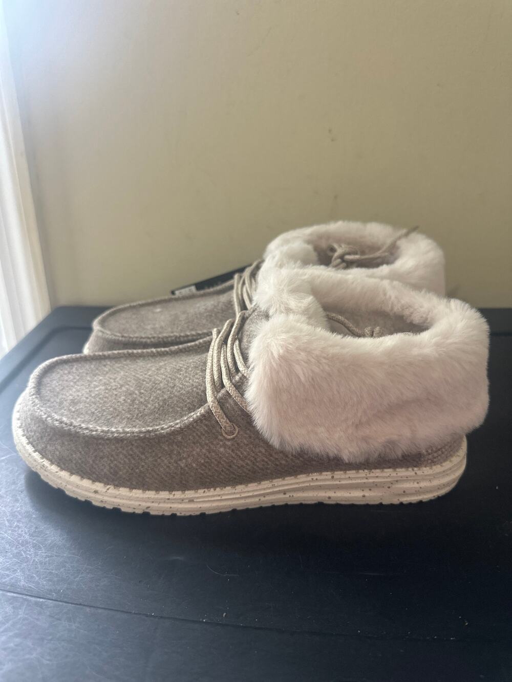 HEYDUDE Britt N Women's Faux-Fur 8